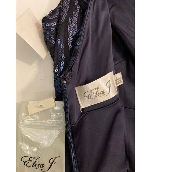 Eliza J Lace Sequin Chiffon Cap Sleeve Formal Gown Size 0 Navy NWT Formal dress - Picture 7 of 7